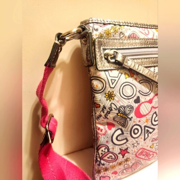Auth. Coach "Poppy" Butterfly Graffiti Print Nylon Cross Body Bag Ret. $245 EUC - Picture 6 of 9